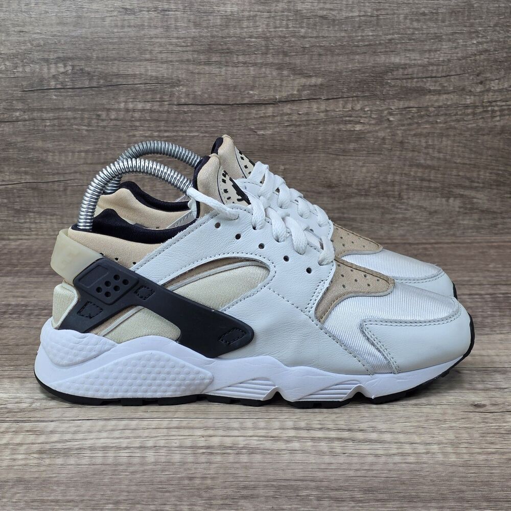 Nike Air Huarache Women's Size 7.5 White Beige Running Shoes DH4439-108